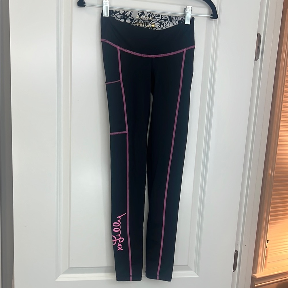 💕Lilly Pulitzer Black & Pink Leggings